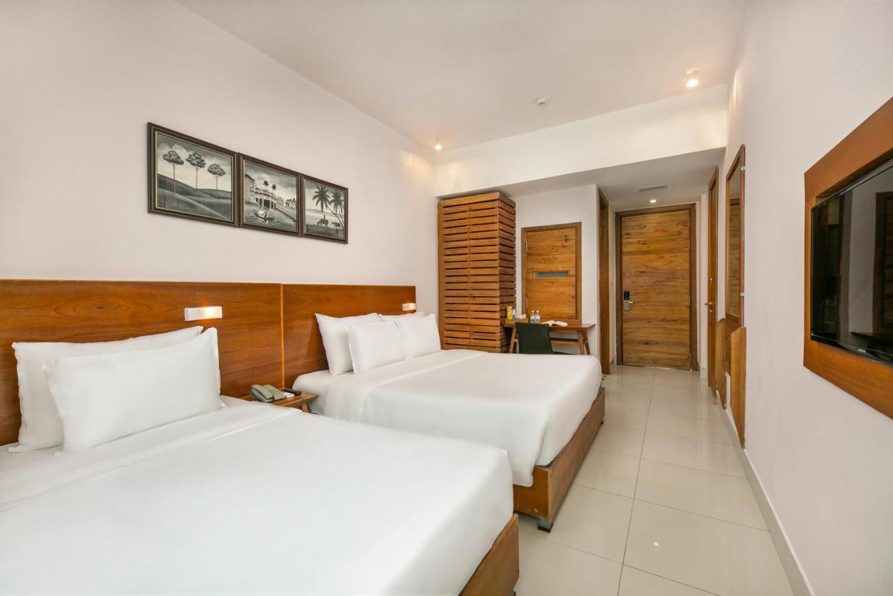 Bay Khách sạn 3*